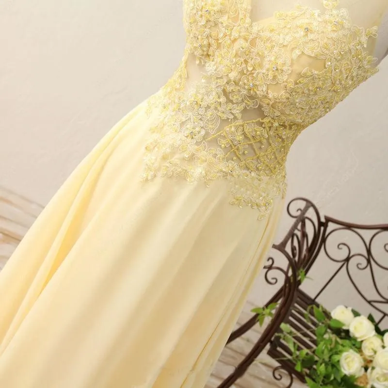 A Line Jewel Sleeveless Appliqued Prom with Beading Yellow Chiffon Evening Dress