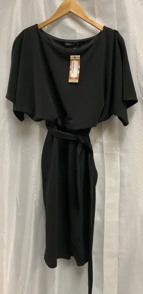 BNWT Boohoo Size 16 Bat Winged Black Dress with Belt