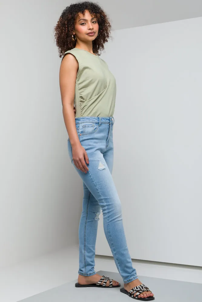 Distressed Skinny Jean Light Blue