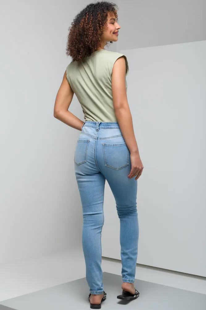 Distressed Skinny Jean Light Blue