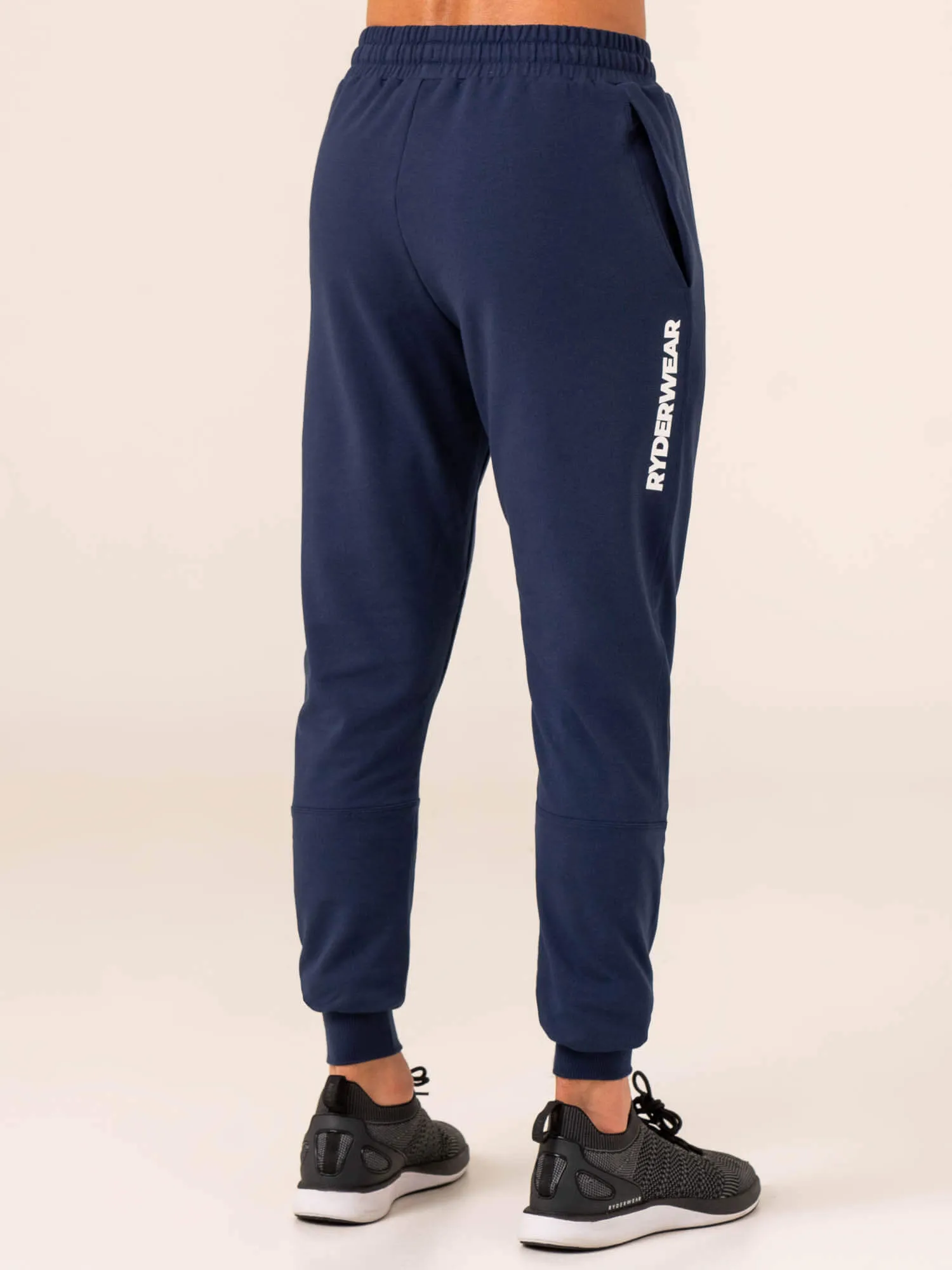 Emerge Track Pant - Navy